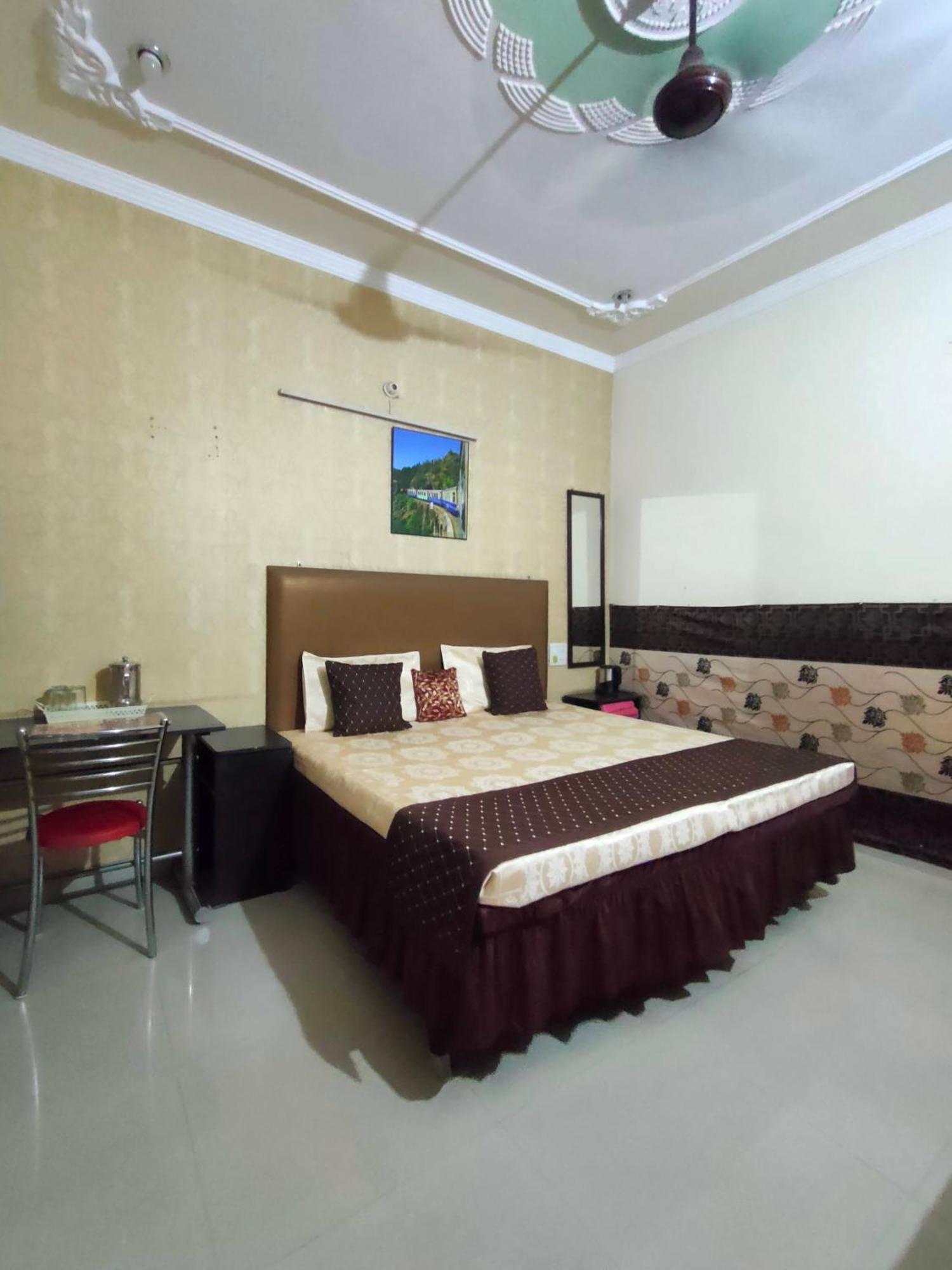 New Chandigarh Holiday Home Extérieur photo