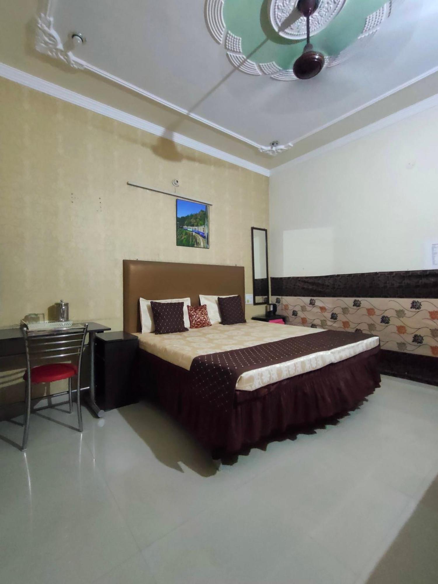 New Chandigarh Holiday Home Extérieur photo